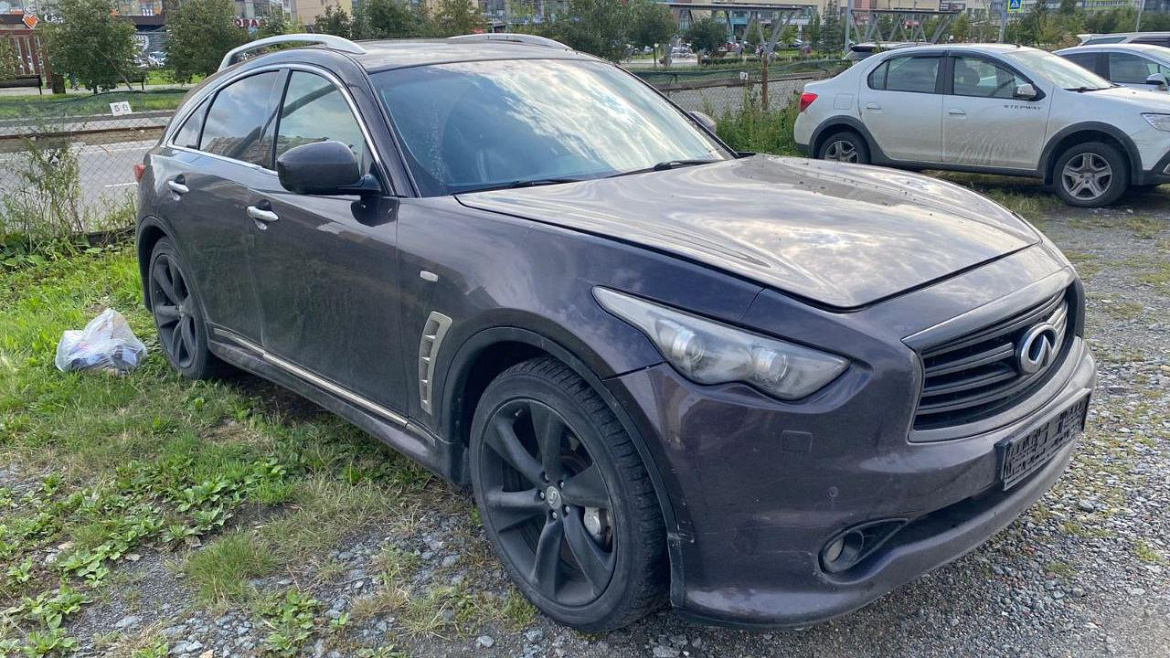 Челябинцу вернули угнанный 11 лет назад Infiniti FX50*