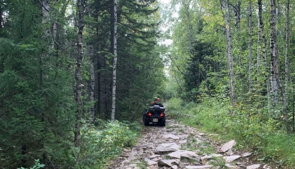 Турист сломал ногу во время похода по горам Челябинской области*