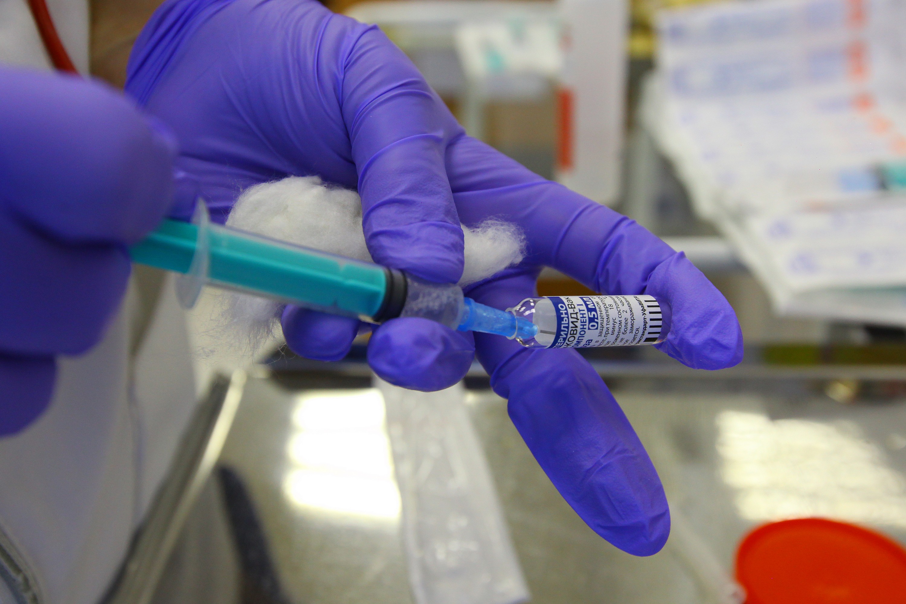 Челябинская поликлиника стала первой в проекте Росатома по вакцинации от ковида