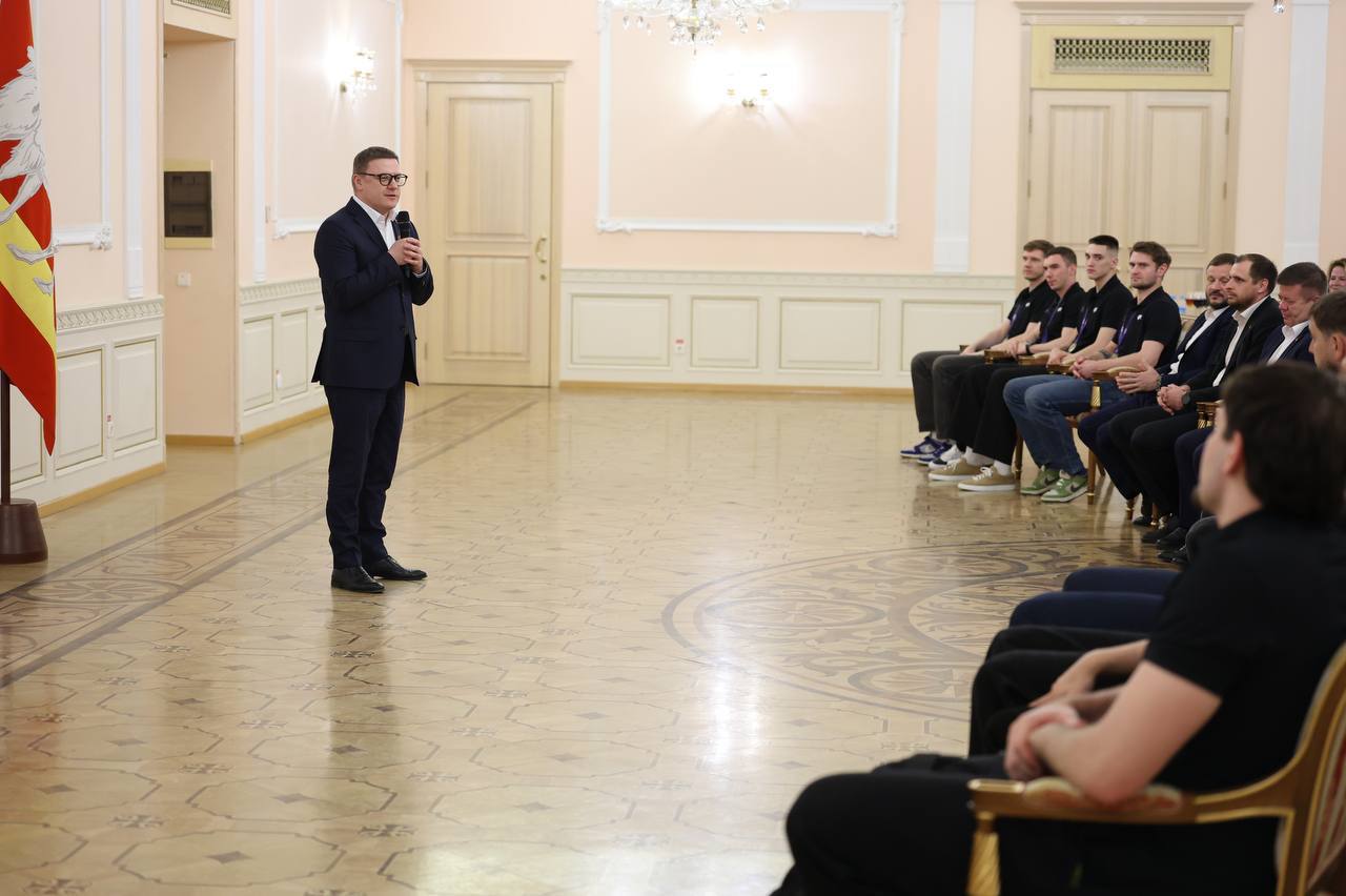 Алексей Текслер поздравил «ЧБК» с историческим триумфом в Суперлиге