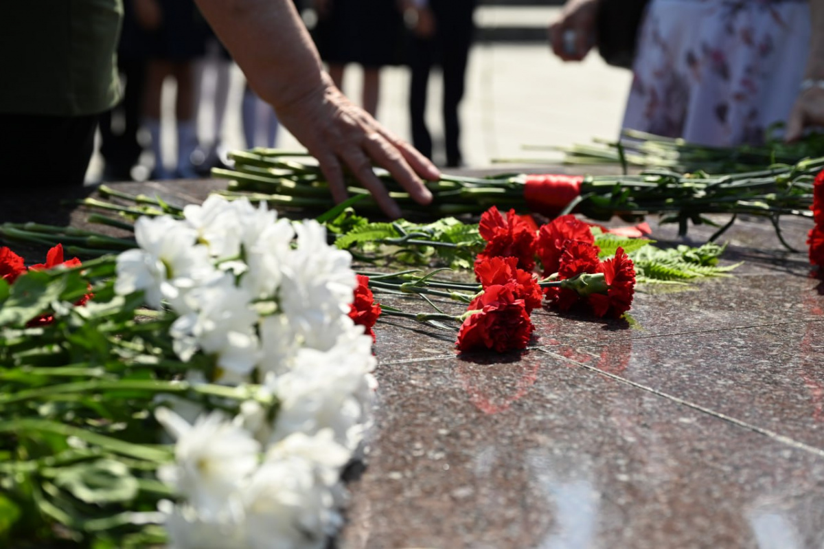 В районе Челябинска сложилась особая традиция на День памяти и скорби*1