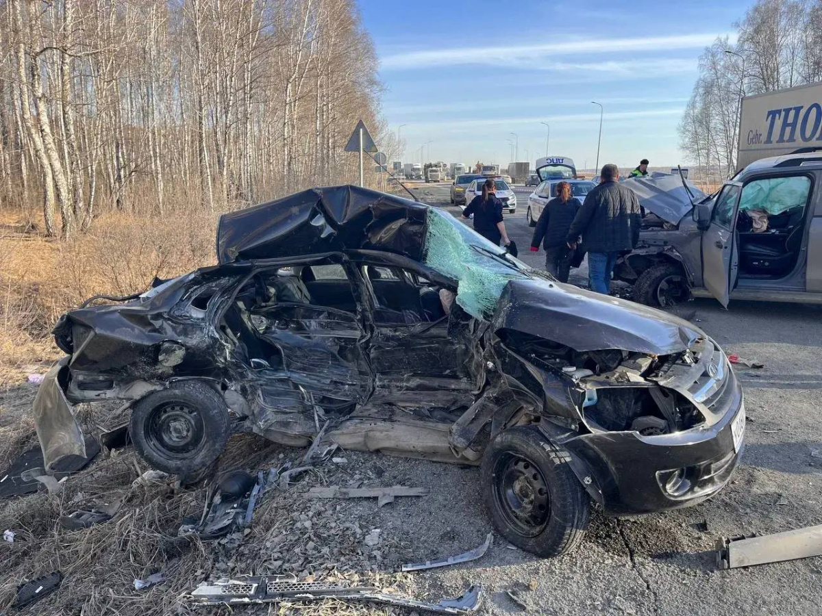 Пенсионера раздавило во время массового ДТП под Челябинском*