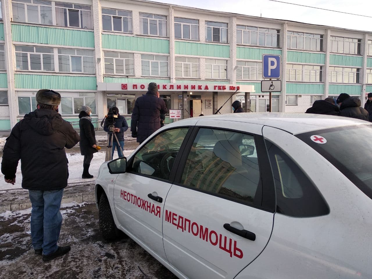 Челябинские неотложки получили 10 новых автомобилей