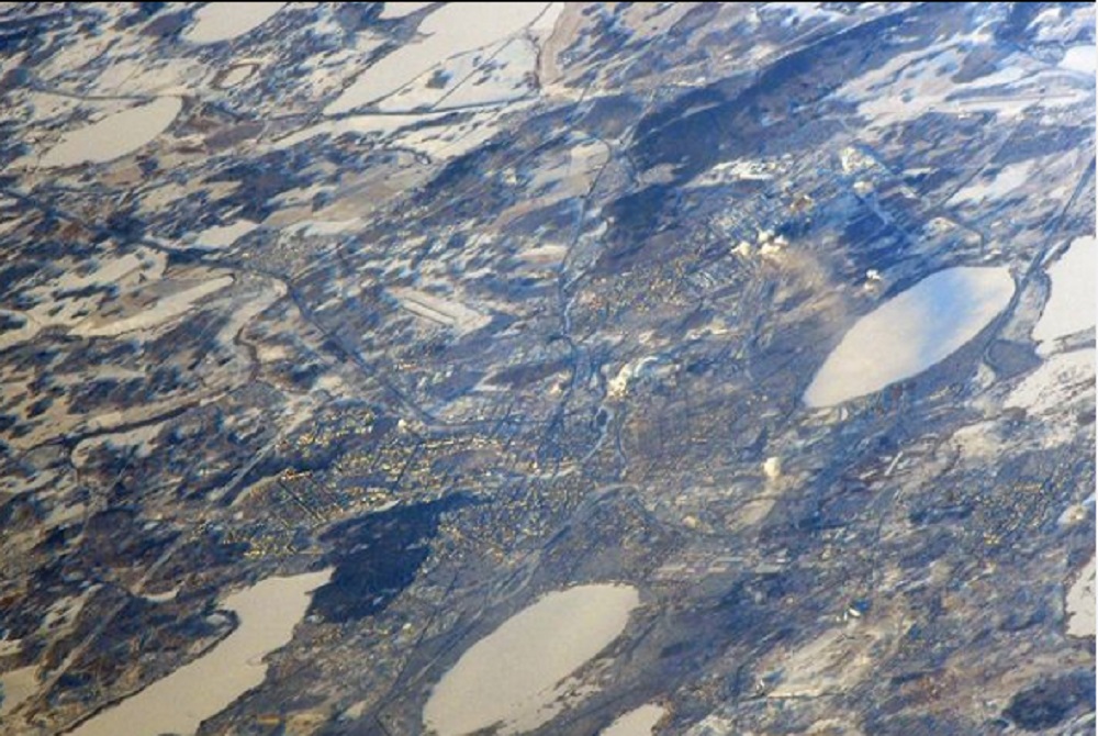 Космонавт сфотографировал новогодний Челябинск с борта МКС