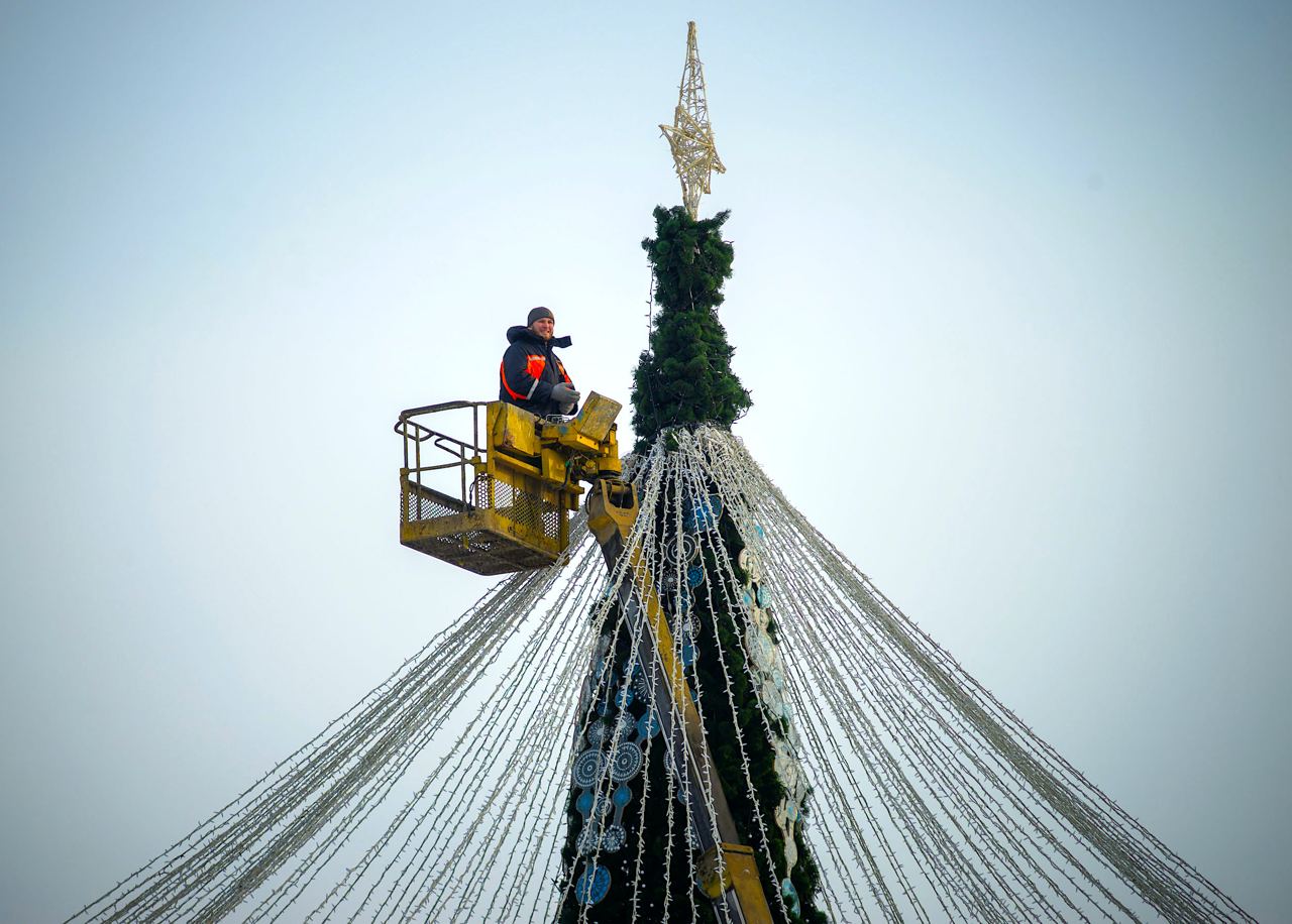 Главный ледовый городок Челябинска откроют 27 декабря*1