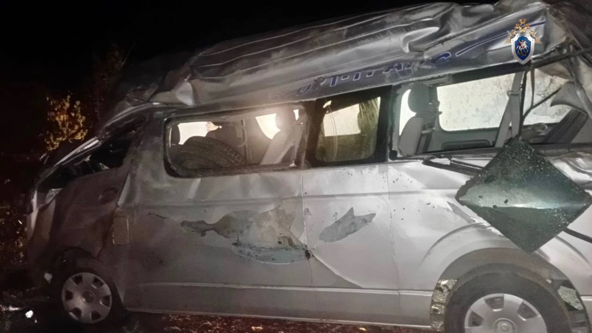 СК начал проверку по перевороту автобуса с пассажирами в Челябинской области*1