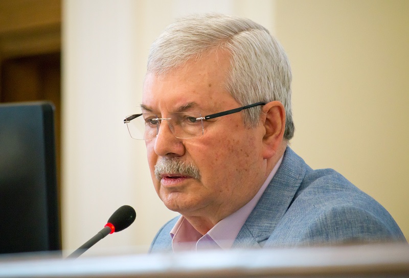 Владимир Мякуш покидает пост спикера Законодательного Собрания 