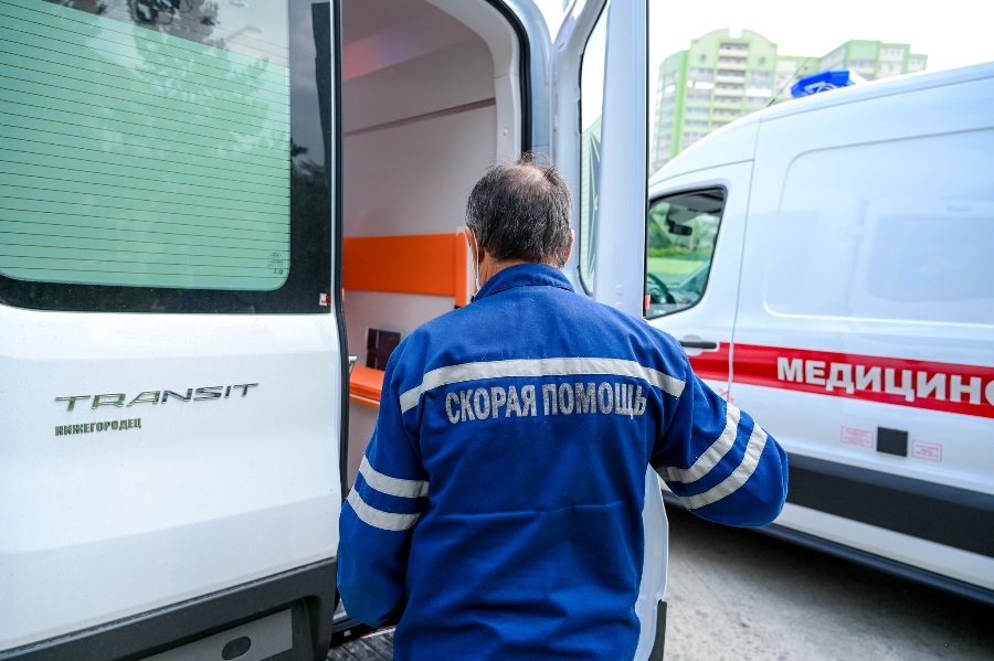 Пассажирка получила травмы из-за резкой остановки автобуса в Челябинске