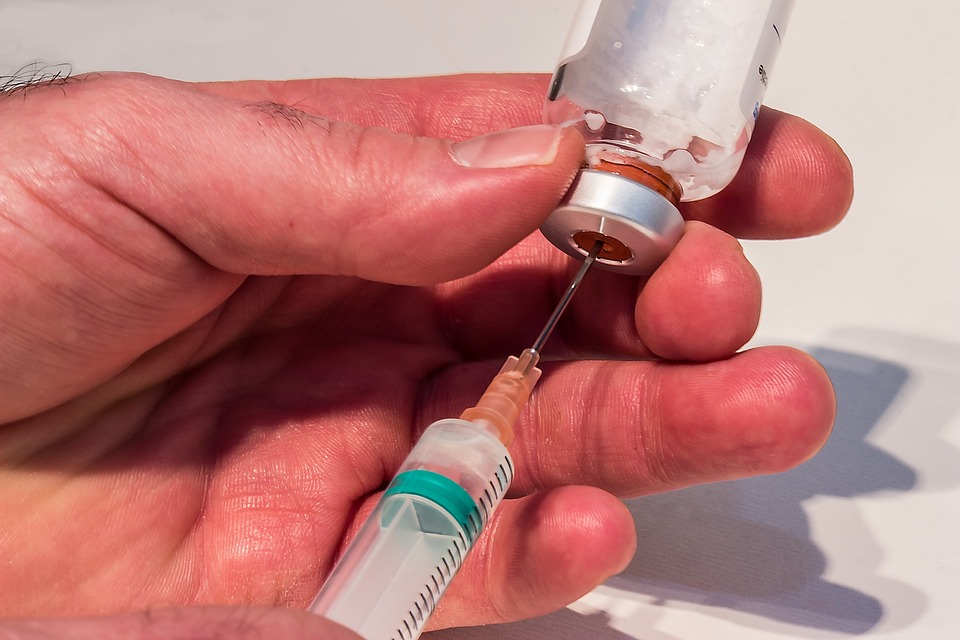 Больше тысячи челябинцев получили прививки в ТРК