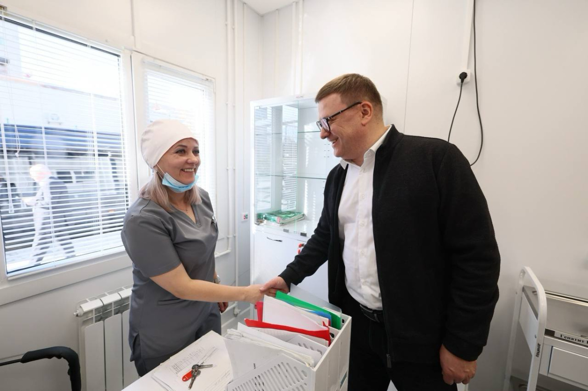 Алексей Текслер осмотрел новую поликлинику в Сатке, обслуживающую 10 тысяч пациентов*