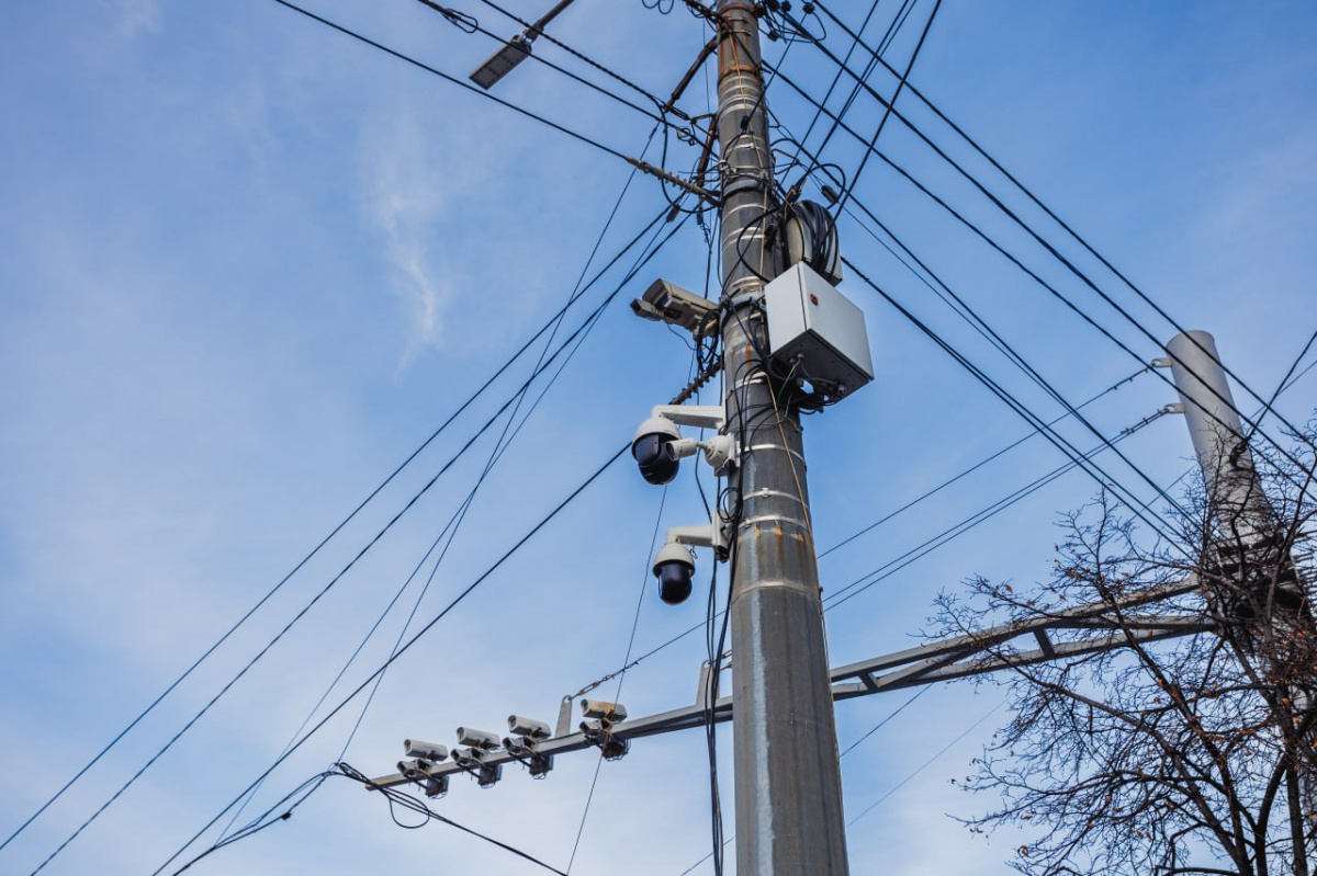 Челябинская область вошла в топ-10 регионов России по количеству дорожных камер*