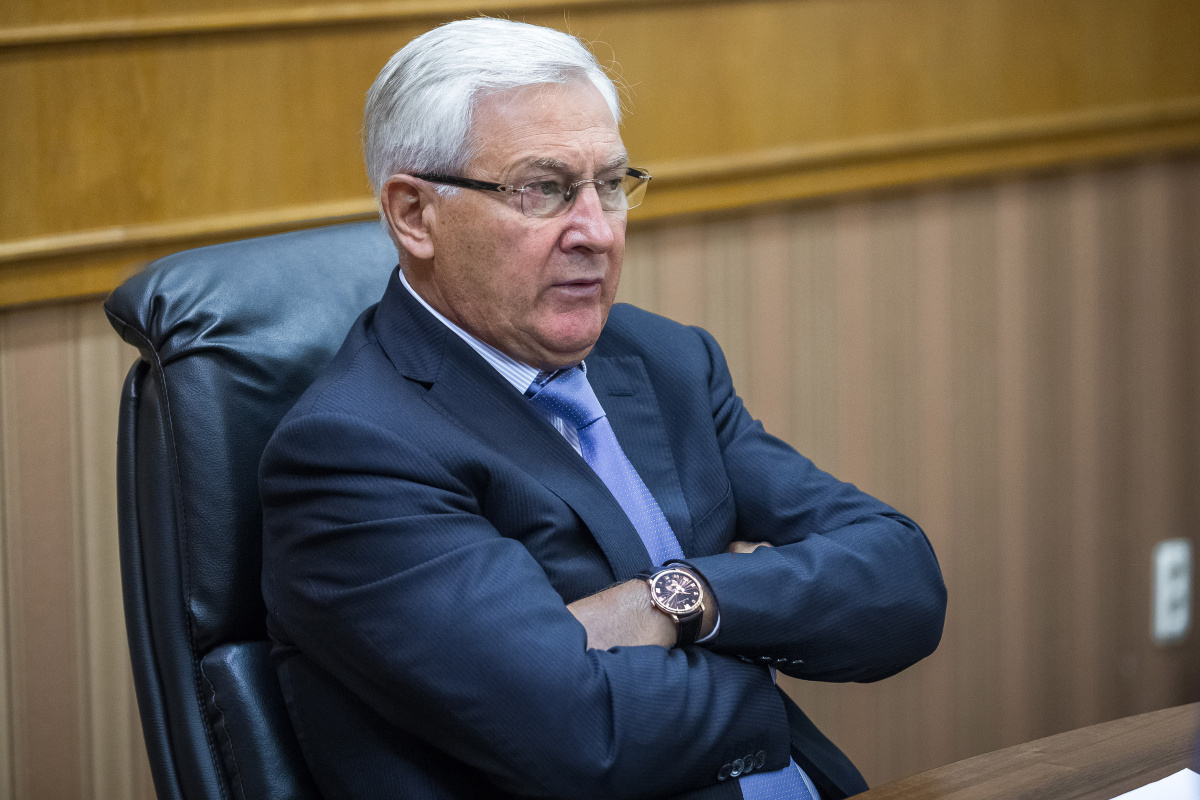 Умер бывший вице-спикер челябинского ЗСО Юрий Карликанов*1