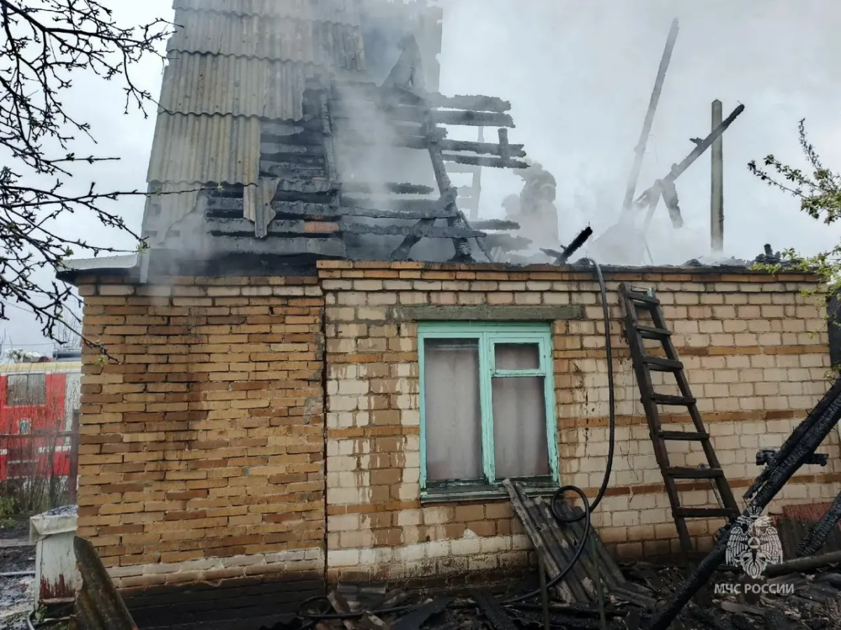 Челябинец не потушил сигарету и заживо сгорел в садовом домике *