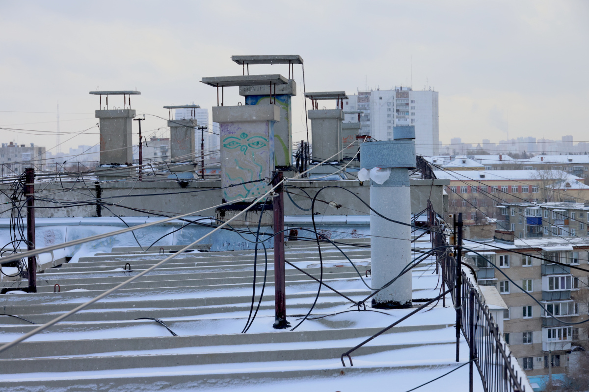 Коммунальные беды в многоэтажке Челябинска вылились в уголовное дело*1