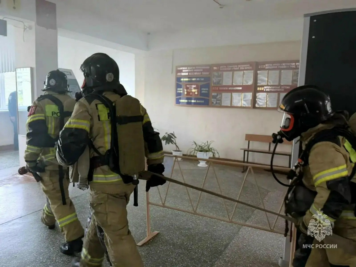 Техникум в Челябинской области эвакуировали по тревоге*