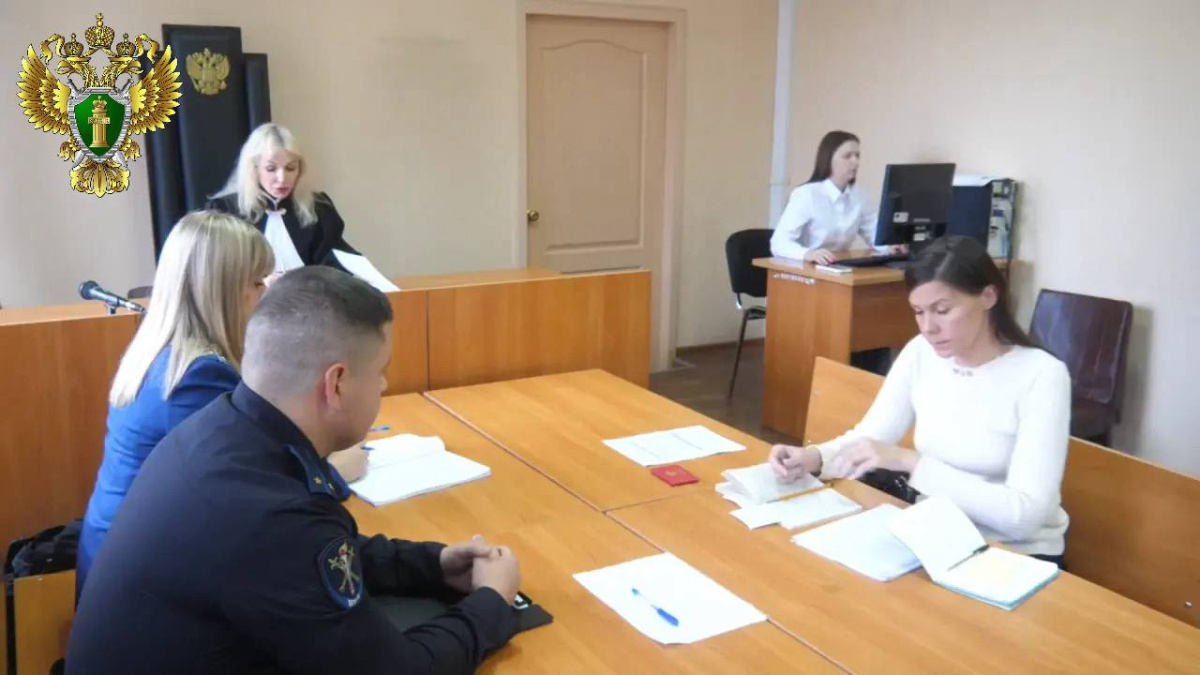 В Челябинске отправили под стражу водителя, сбившего насмерть велокурьера*1