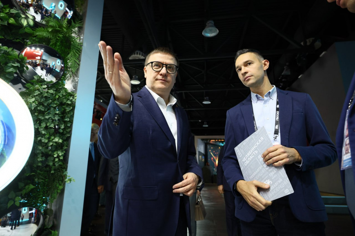 Космопочта и видеоигры: чем привлекает стенд Челябинской области в центре «Россия»*