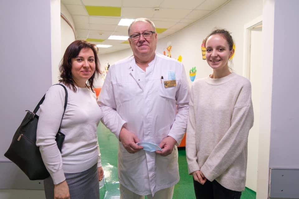 Челябинские хирурги прооперировали девочку, от которой отказались в Москве