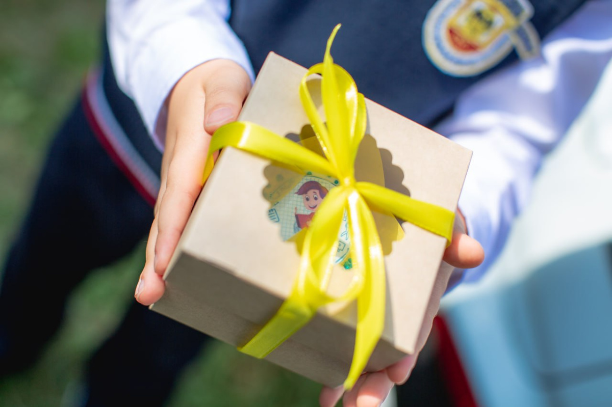 Челябинцам раскрыли, какие неожиданные подарки дарят женщинам на 8 Марта*