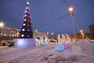 На площади Революции в Челябинске появится ледяной Гагарин