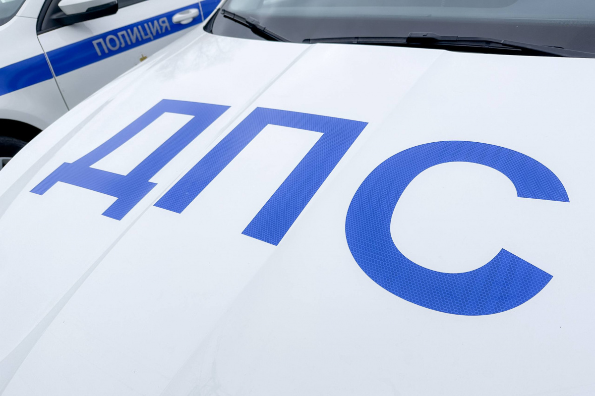 Женщина пострадала в ДТП с электромобилем в центре Челябинска*1