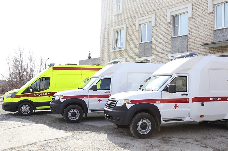 Челябинские единороссы купят дополнительные машины скорой помощи