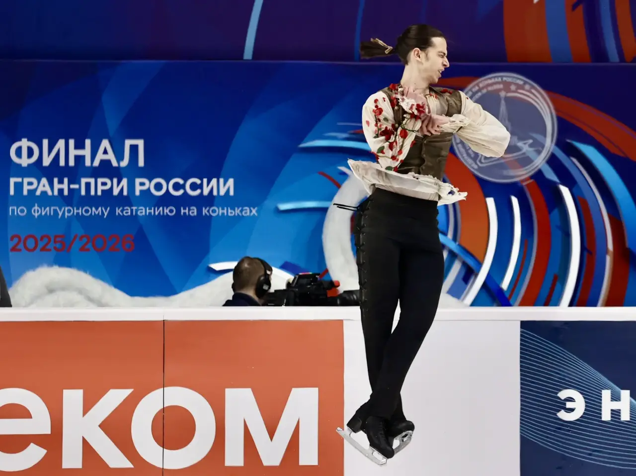 Двоеглазова и Гуменник возглавили турнирную таблицу Финала Гран-при в Челябинске