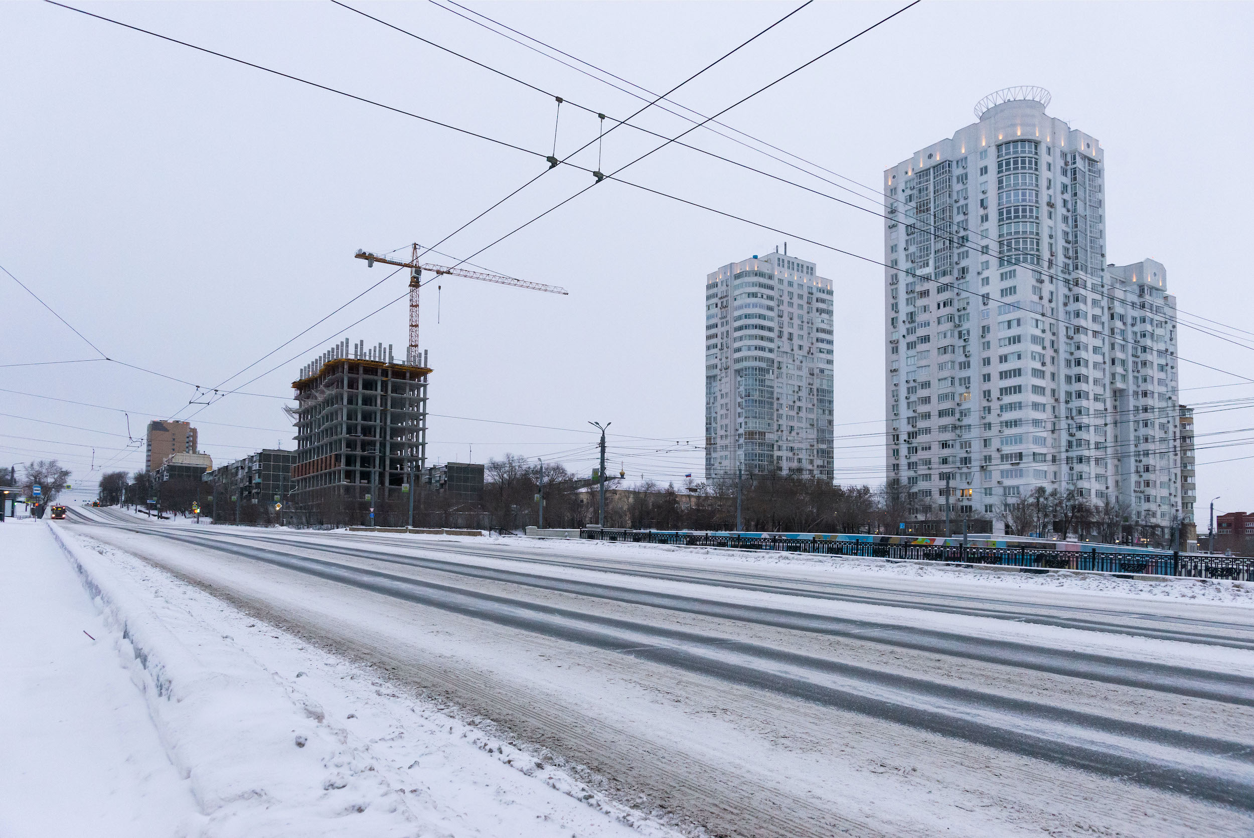 Челябинский фотограф показал опустевший город утром 1 января
