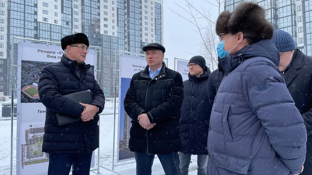 Вице-премьер оценил строительные тренды в челябинском ЖК EVO park