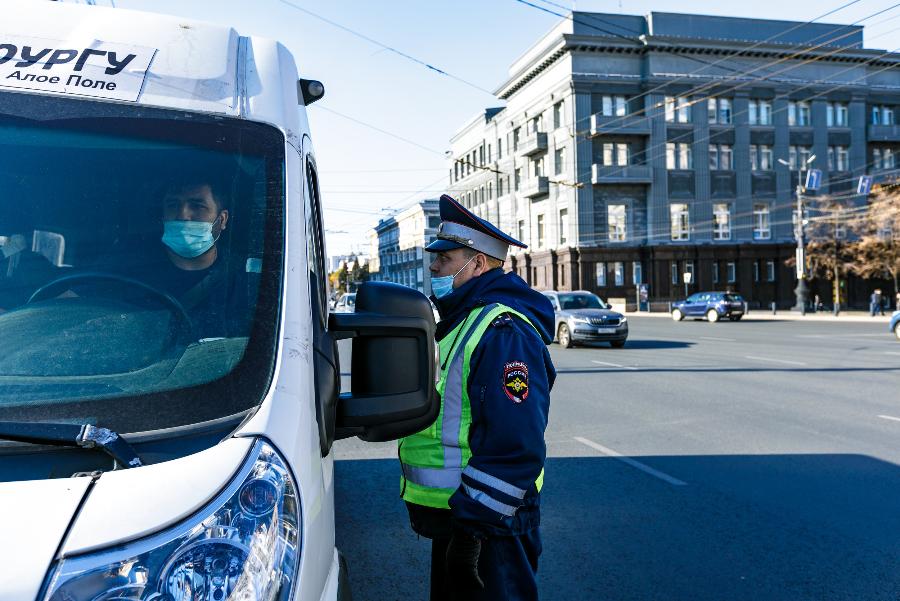 Мигрантам продлили запрет на работу по патентам в Челябинской области на 2025 год*1