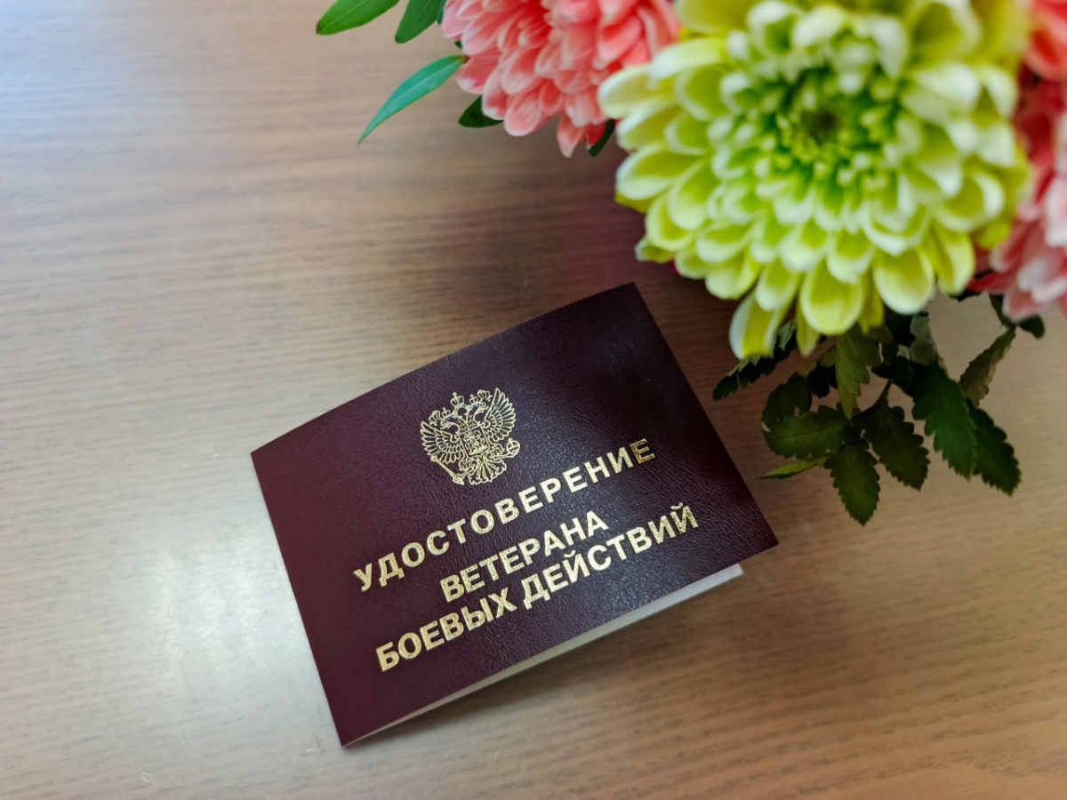 Медсестра из Челябинка стала ветераном боевых действий за помощь детям ДНР*