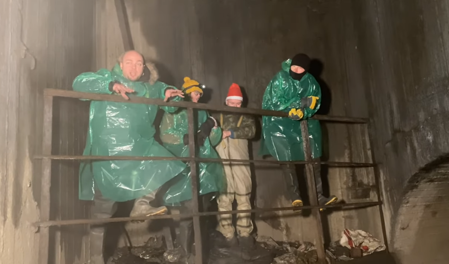 Московский блогер спустился в челябинское подземелье и нашёл призрачную речку