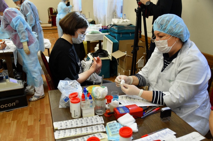 Сотрудники ЧМК вновь поддержали акцию по корпоративному донорству