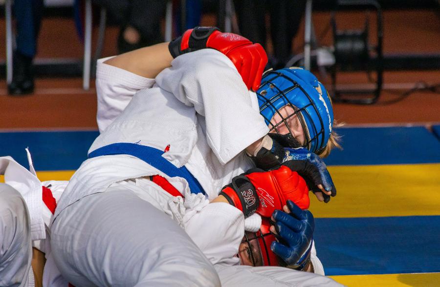 Сильнейшие рукопашники страны собрались на чемпионате в Челябинске*1