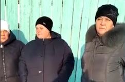 Жители посёлка под Магнитогорском пожаловались губернатору на отсутствующий автобус