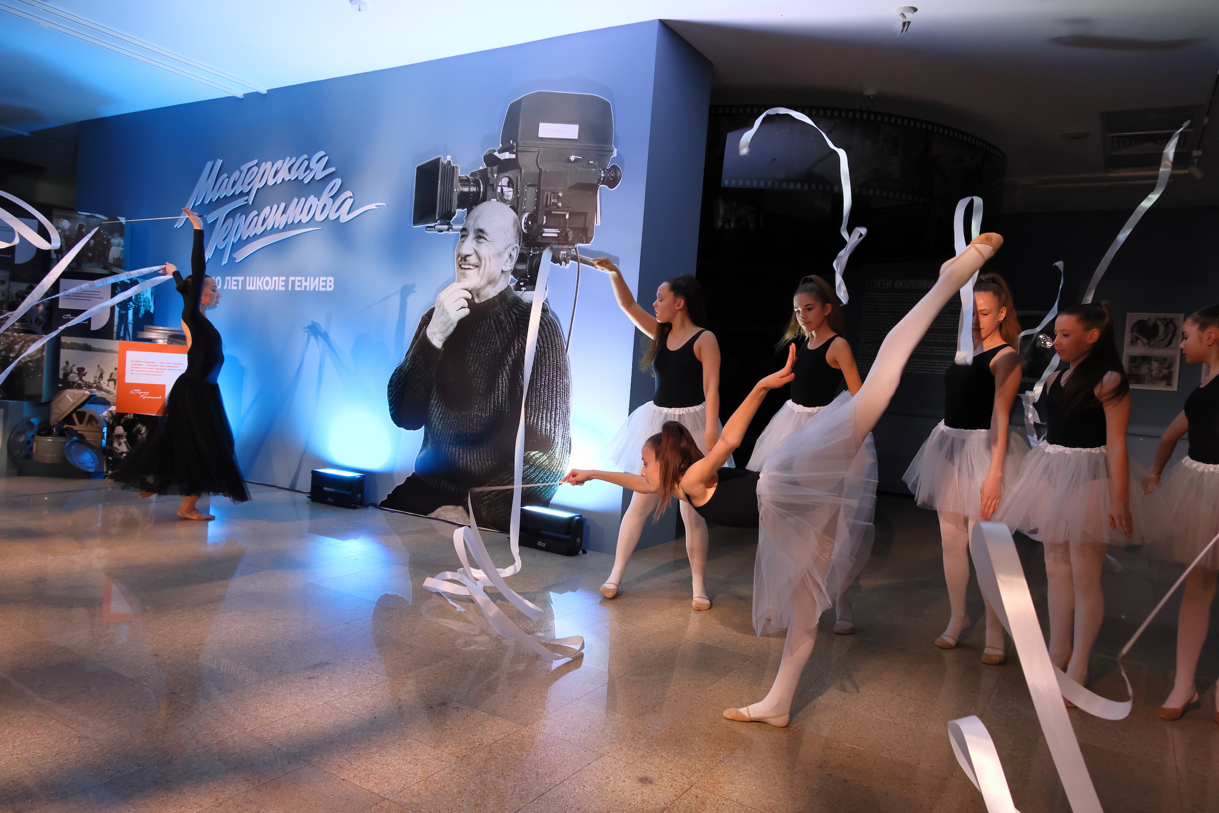 Выставка «Мастерская Герасимова» в Челябинске стала разговором с режиссёром