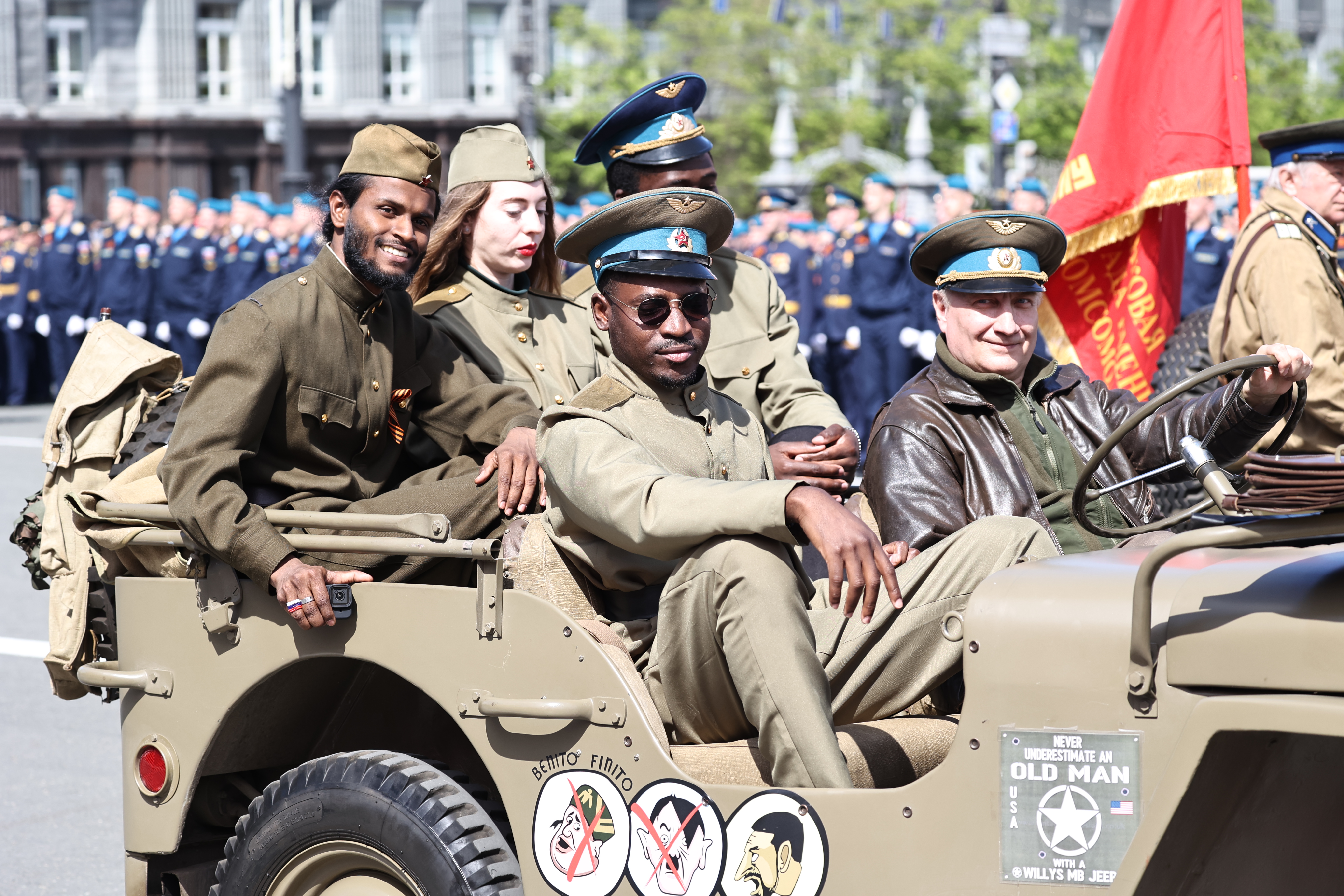 Парад Победы в лицах: эмоциональный фоторепортаж из сердца Челябинска