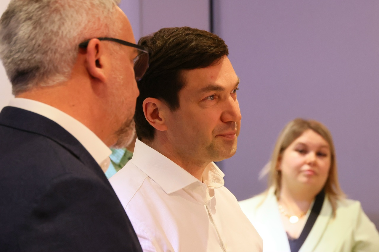 Культурный центр с залом-трансформером и летней сценой открыли в Челябинске