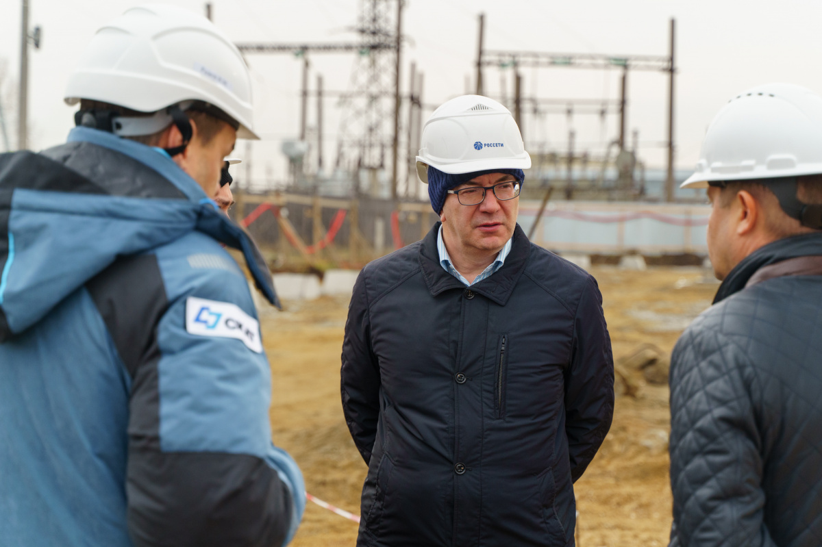 Дмитрий Воденников провел рабочее совещание на энергообъектах Челябинской области*