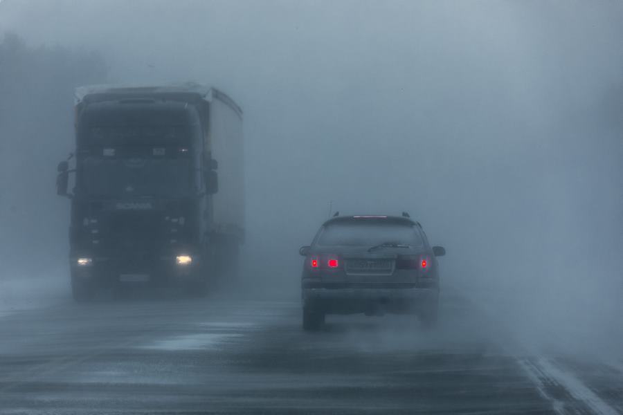 Водитель KIA погиб при таране грузовика на М5 в Челябинской области*1