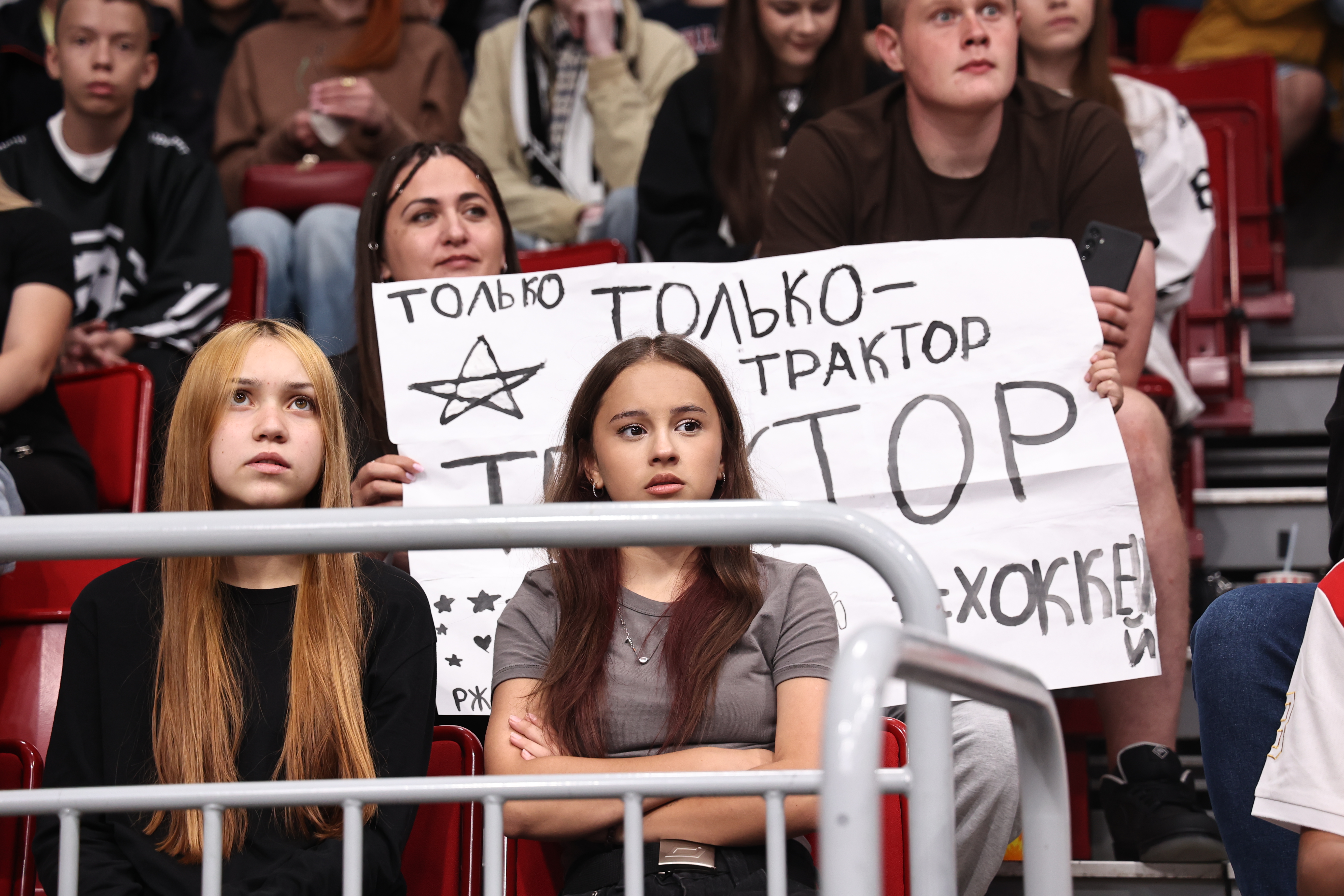 «Трактор» начал Кубок губернатора с обидного «сухаря»