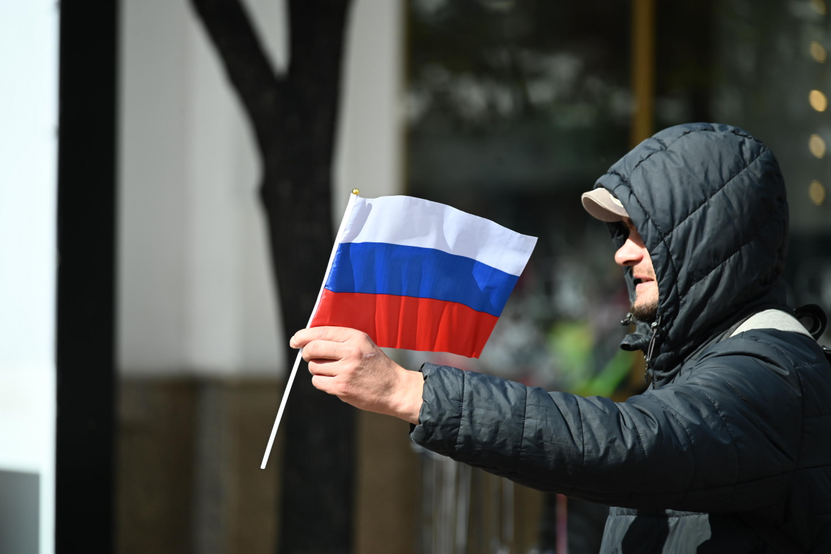 Челябинские школьники провели акцию протеста против нецензурных слов*