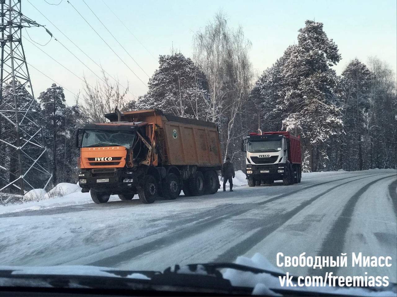 ДТП с двумя грузовиками в Миассе сорвало отправку пассажирских автобусов