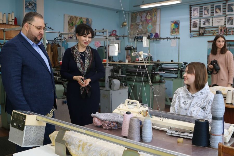 Производство по пошиву амуниции для бойцов СВО запустили в колледже Челябинска
