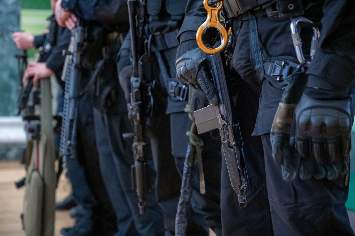 Незаконно добытое золото обнаружили при обысках у членов челябинской ОПГ*1