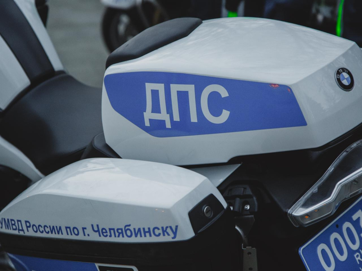 Полицейские Челябинской области пересели на мотоциклы с камерами*1