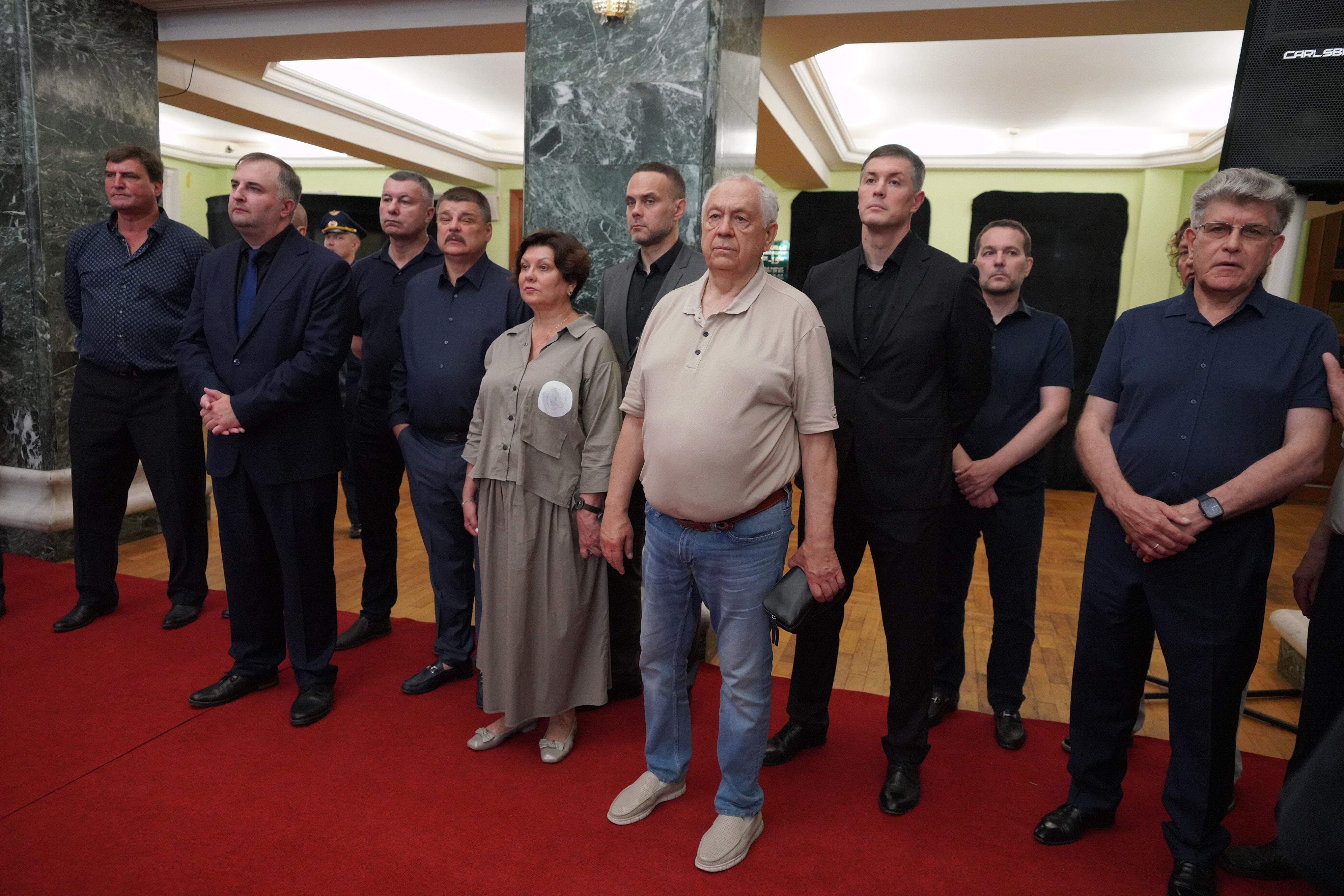 Челябинск простился с Юрием Карликановым