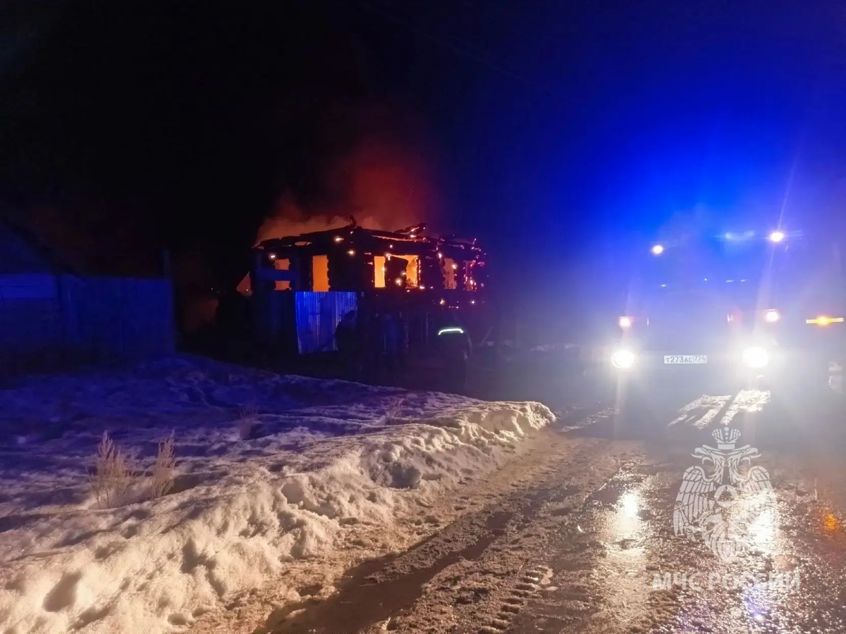 В Челябинской области ночью на пожаре погиб мужчина*