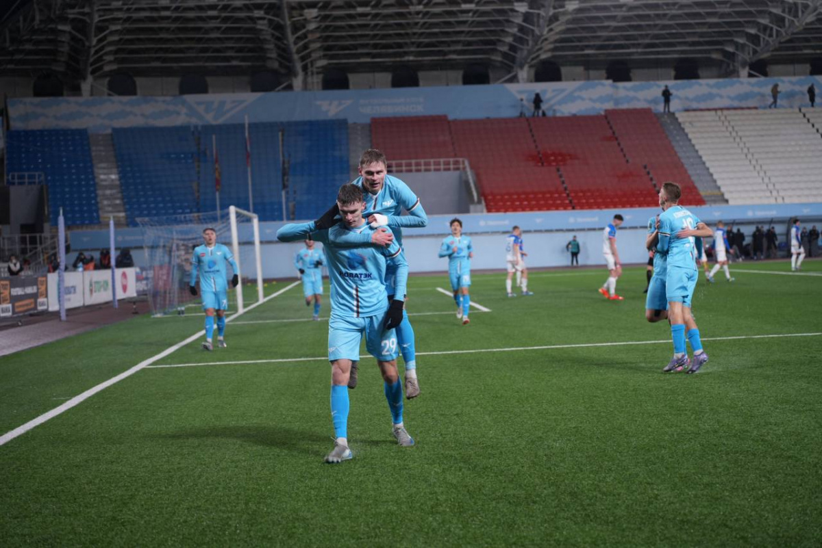 ФК «Челябинск» продлил контракт с главным тренером до лета 2027 года*1