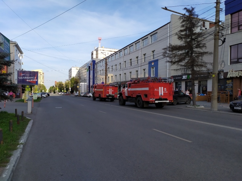 В Челябинске вспыхнуло хозяйственное здание ЮУрГУ